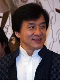 知名影星荣获终身成就奖，颁奖典礼上感动落泪